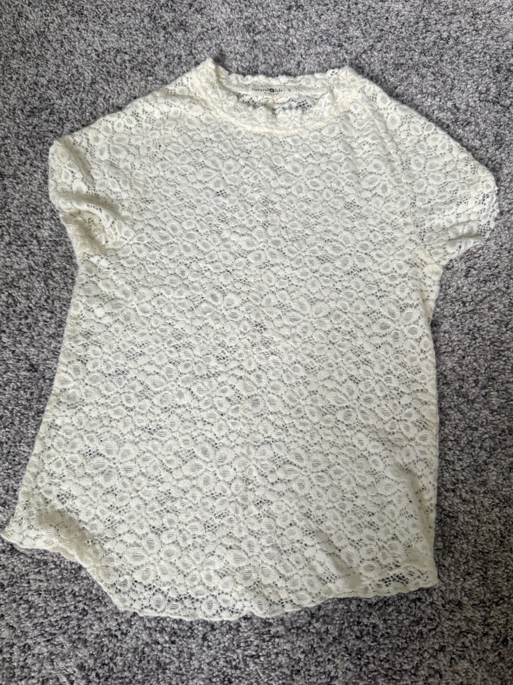 NATURAL LIFE Cream Lace Short Sleeve Blouse